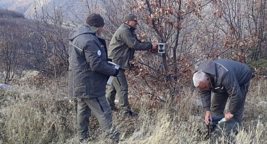 Elazığ'da fotokapanların bakımları yapıldı