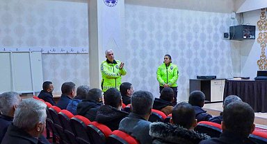 Elazığ'da halk otobüsü şoförlerine trafik eğitimi verildi