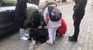 Elazığ'da otomobilin çarptığı öğrenci yaralandı