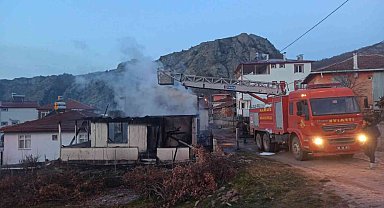 Elektrikli sobadan çıkan yangında 1 kişi hayatını kaybetti