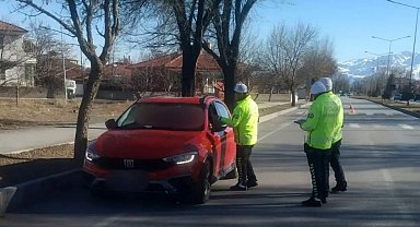 Erzincan'da dron destekli trafik denetimi gerçekleştirildi