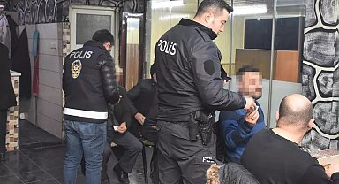 Erzincan'da yapılan kumar uygulamasında 11 kişiye 6 bin 787 TL para cezası kesildi