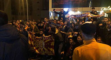 Erzurum'da eksi 10 derecede galibiyet coşkusu