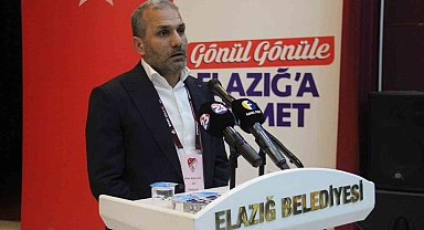 ES Elazığspor Başkanı Çayır, transfere engel dosyalar için İstanbul'a gitti