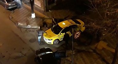 Esenler'de yol vermeme kavgası çıktı, taraflar birbirlerine sopa ve bıçakla saldırdı