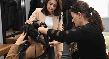 Esenyurtlu kadınlar "EMEĞİM" ile geleceğe yön veriyor