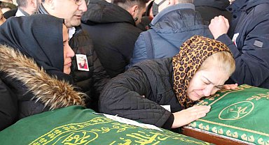 Eski milli futbolcu Ümit Özat'ın babası Ali Özat son yolculuğuna uğurlandı