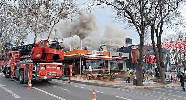 Florya'da restoranın bacasındaki yangın yan restorana sıçradı