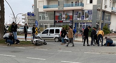 Gazipaşa'da 2 motosiklet çarpıştı: 1'i ağır 4 yaralı