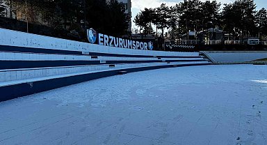 Gece etkili olan kar yağışı Erzurum'u beyaza bürüdü