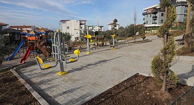 Gemlikli çocuklar yeni parklarına kavuştu
