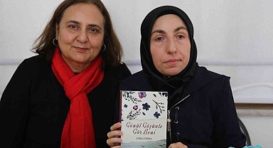 Görme engeli hafız, örgü örerek Engelliler Derneğine katkı sağlıyor