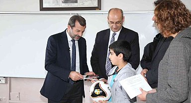 Gürsu'da atıklar çocuklardan, biletler başkandan