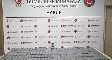 Habur Gümrük Kapısı'nda 330 adet kaçak cep telefonu ele geçirildi