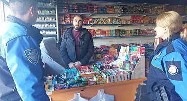 Hakkari polisi bilgilendirme çalışmalarını sürdürüyor