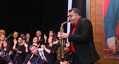 Halk Korosundan muhteşem performans
