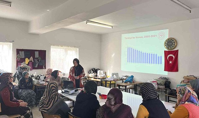 Hisarcık'ta kursiyerlere ve öğrencilere verem hastalığı anlatıldı