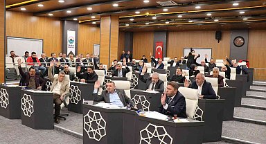 İlkadım meclisinde 'kredi ve personel maaşı' tartışması