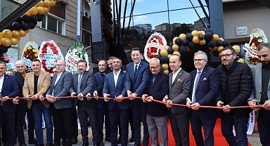 İş ve siyaset dünyasını buluşturan açılış