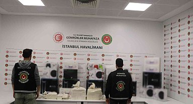 İstanbul Havalimanında kaçak cep telefonu ve oyun konsolu operasyonu