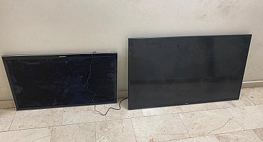 İstanbul'da ilginç hırsızlık kamerada: Kapalı otele girerek televizyon çaldılar