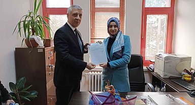 İYİ Parti İl Başkanı Yılmaz mazbatasını aldı