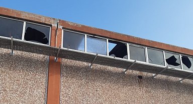 İzmir'de boya fabrikasında patlama: 5 yaralı