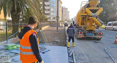 İzmit Belediyesi, Plajyolu'nda mesaisine devam ediyor