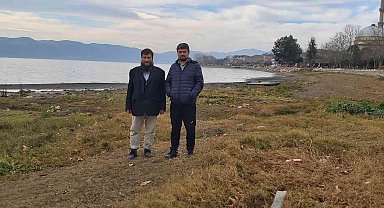 İznik Gölü'nde mahsur kalmışlardı, şimdi teknelerini arıyorlar