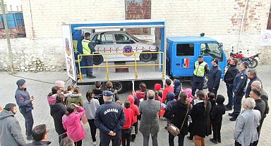 Jandarma reflektör kullanımına dikkat çekti