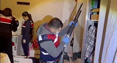 Jandarmadan eş zamanlı uyuşturucu operasyonu: 18 gözaltı