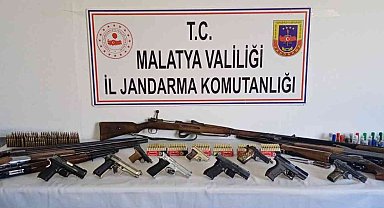 Jandarmadan silah ticaretine geçit yok