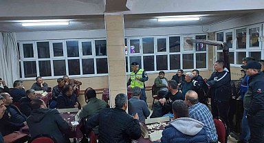 Jandarmanın traktör sürücülerine eğitimi devam ediyor