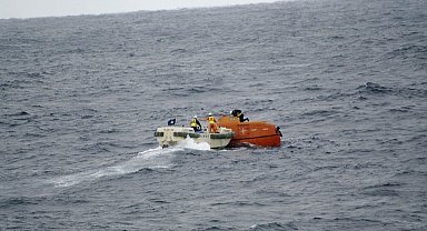 Japonya açıklarında batan gemide bilanço artıyor: 8 ölü