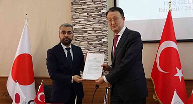 Japonya Büyükelçiliğinden Edremit Belediyesine 'arama kurtarma aracı' hibesi