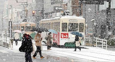 Japonya'da yoğun kar yağışı: 280 uçuş iptal edildi