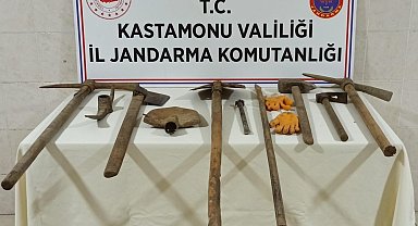 Kaçak kazı yapan define avcılarına suçüstü baskın: 5 gözaltı
