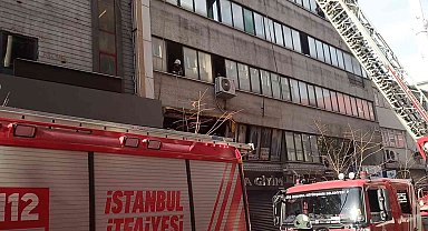 Kağıthane'de restoranda yangın paniği