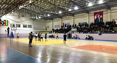 Kağızman'da kurumlar arası voleybol turnuvası başladı