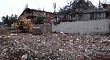 Kansere davetiye gibi yıkım pes dedirtti
