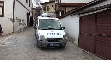 Karabük'te bir kadın evinde ölü bulundu