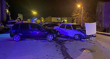 Karabük'te trafik kazası: 2 yaralı
