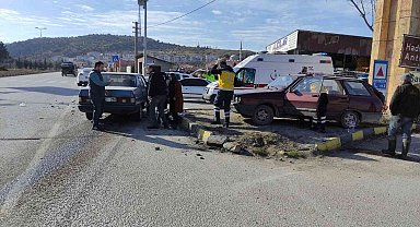 Karabük'te trafik kazası: 3 yaralı