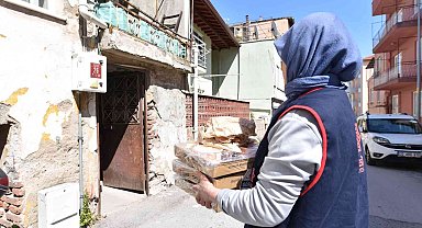 Karesi Belediyesi'nin sosyal yardımları hız kesmiyor