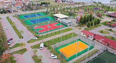 Kavaklı sahilindeki spor sahaları baştan yenilendi