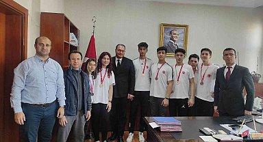 Kaymakam Arıkan şampiyon sporcuları ağırladı