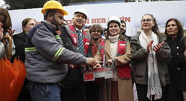 Kazaların yaşandığı öğrenci yurdu önüne yaya üst geçidi