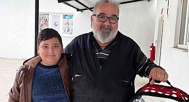 Kedinin midesinden iğne çıktı