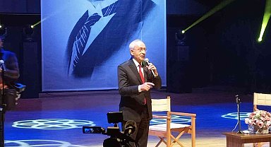 Kılıçdaroğlu, Müjdat Gezen'in '70. Sanat Yılı' programına katıldı