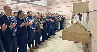 Kızılay Başkanı Kanlı'nın baba acısı